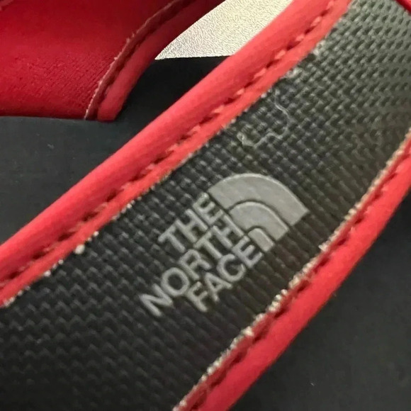 The North Face Base Camp boys flip flops. Size: 1 youth - Picture 4 of 10